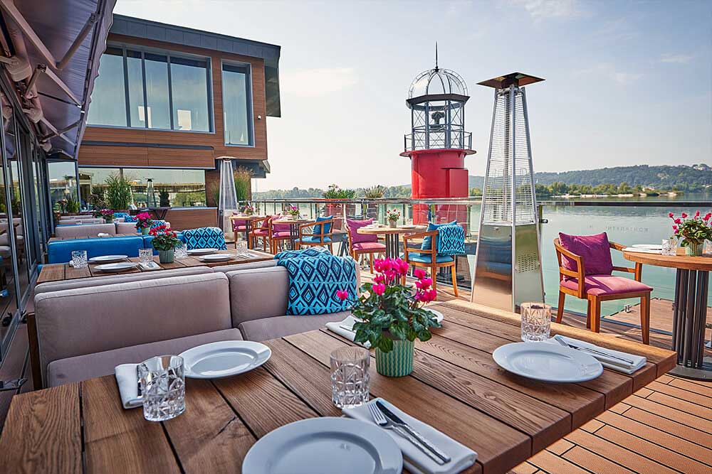 фото ресторан з видом на дніпро