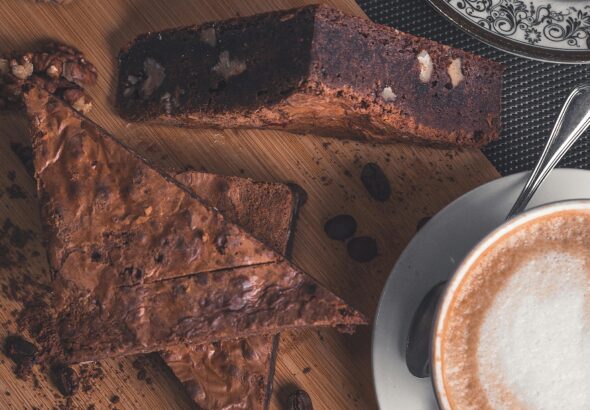 Рецепт шоколадної ковбаски з печивом фото